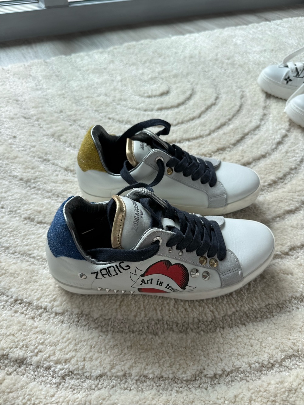 Art Heart Kids Sneakers with Gold & Blue Heel Accents